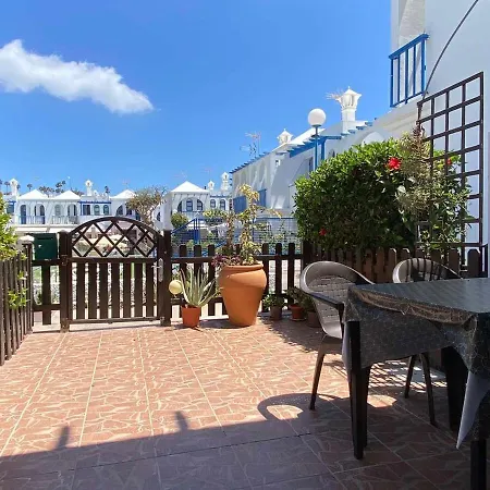 Sunny Poolview In Apartamento