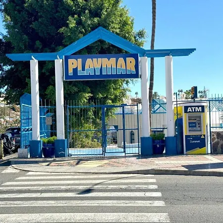 Sunny Poolview In Appartamento